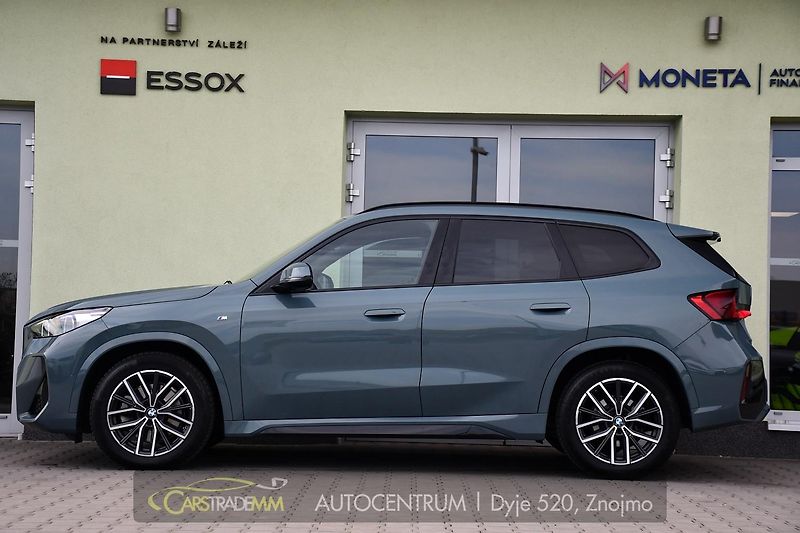 BMW X1 xDrive23d - fotka 2 z 58