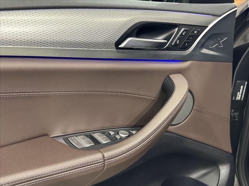 BMW X3 M40i LED HUD M-SPORT - fotka 5 z 30