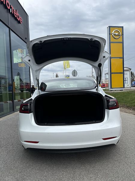 Tesla Model 3 Long Range AWD 75kWh DPH - fotka 17 z 17