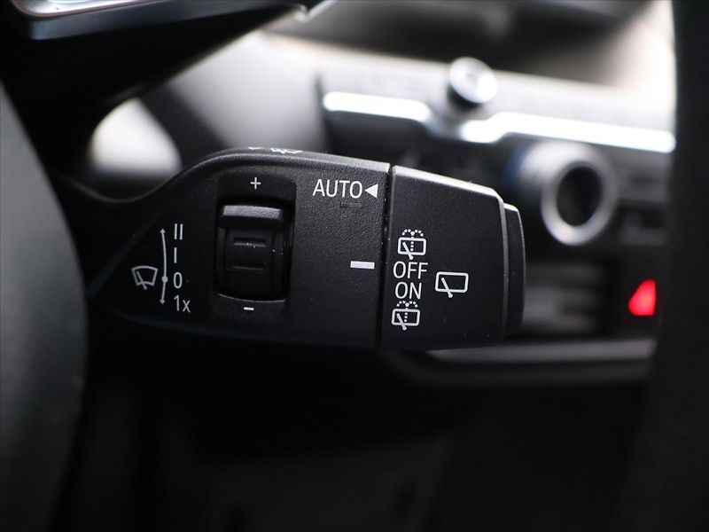 BMW i3 94Ah 75kW Kamera - fotka 20 z 32