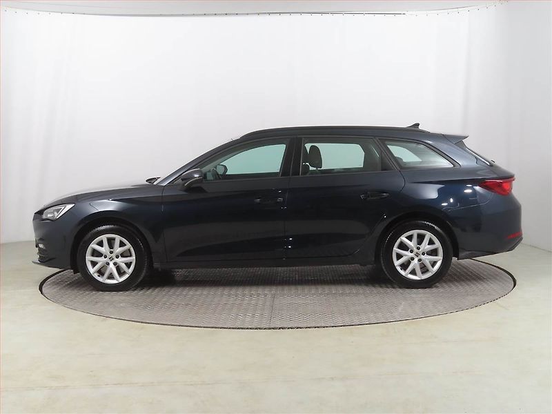 Seat Leon (2022) 2.0 TDI, Automat, Navi - fotka 3 z 21
