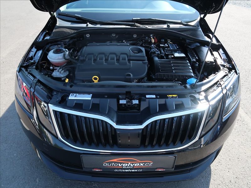 Škoda Octavia 1,6 TDi,85kW,1majČR,tempomat - fotka 20 z 24