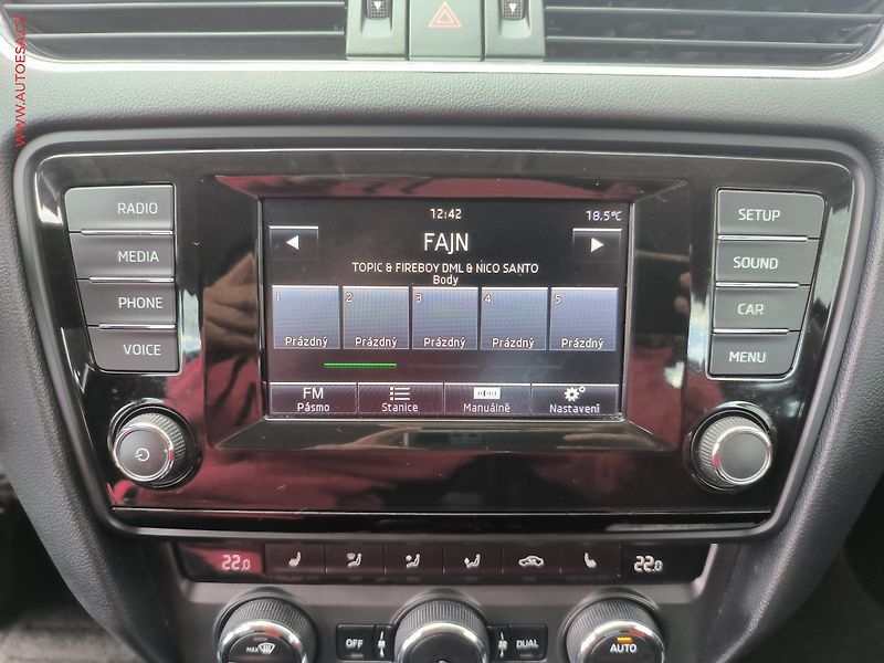 Škoda Octavia (2014) 1.2 TSi, Elegance, bixen, TZ - fotka 11 z 20