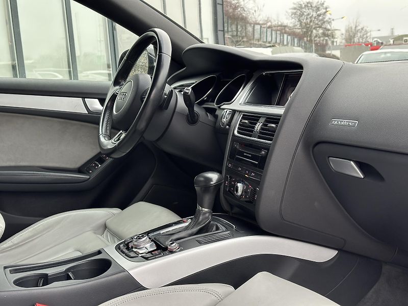 Audi A5 (2016) Audi A5 2016 - fotka 16 z 17