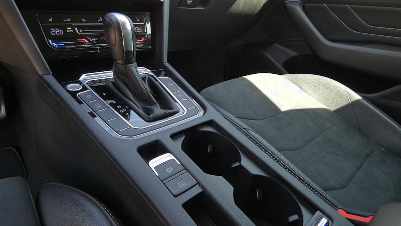 Volkswagen Arteon Shooting Brake 2.0 TDI DSG 4Mo - fotka 6 z 25