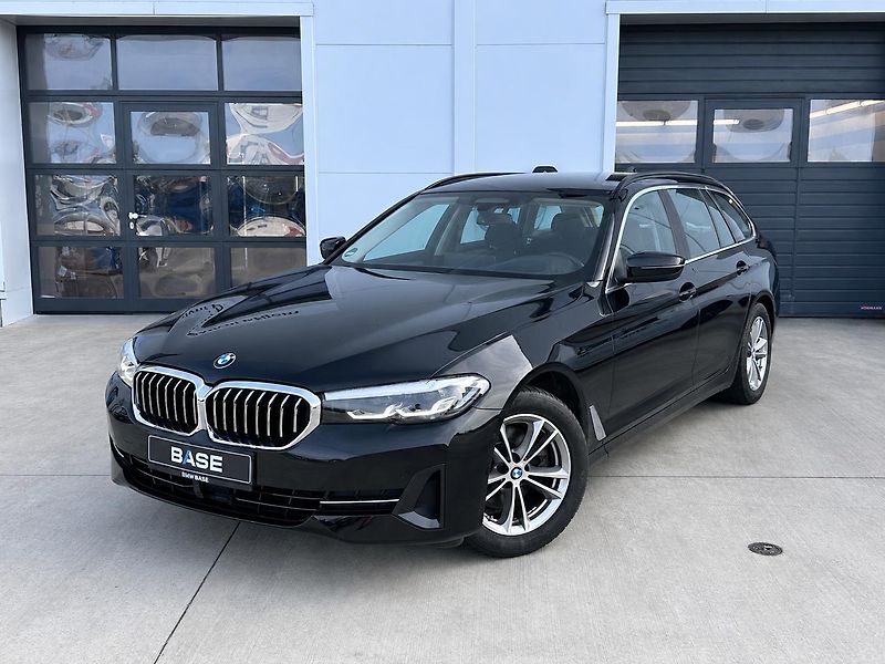 BMW Řada 5 520d Touring, Head-up, Tažné - fotografie inzerátu