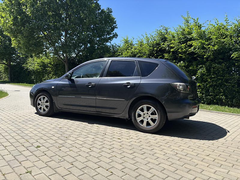Mazda 3 1.6 Sport Active - fotka 5 z 28