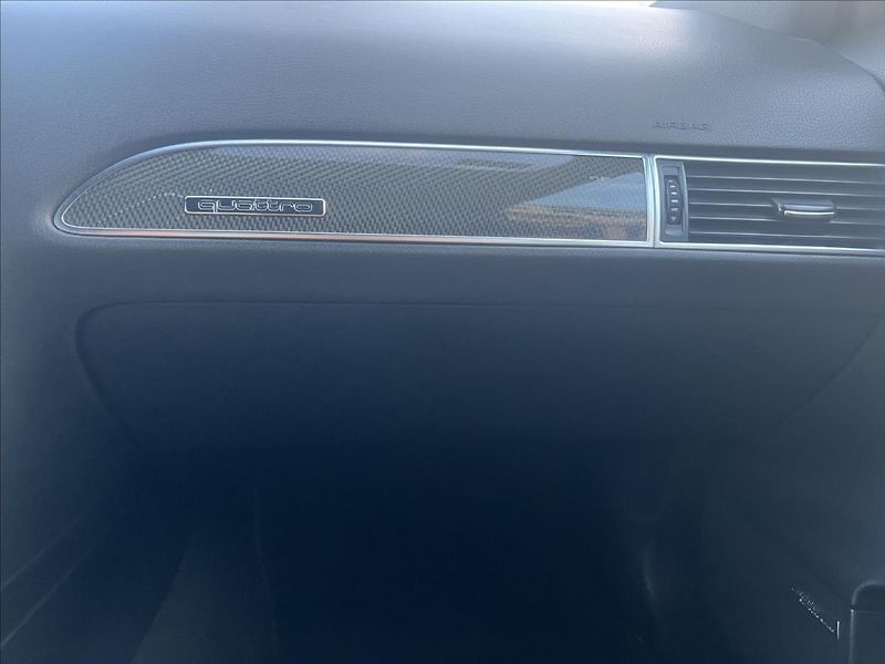 Audi S6 5,2 fsi V10 exclusive - fotka 24 z 26