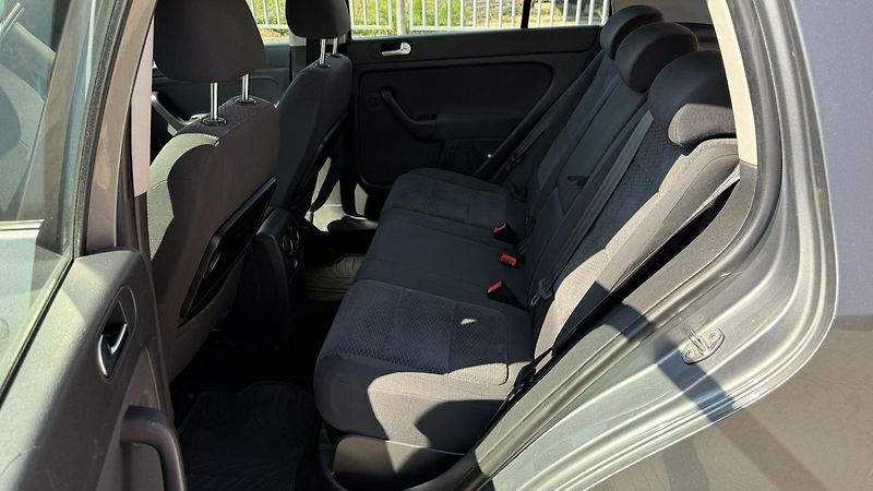 Volkswagen Golf Plus 1.2TSi*63kW*STYLE*1.MAJITEL* - fotka 6 z 17
