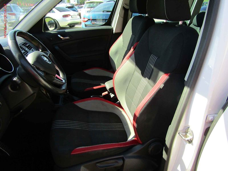 Škoda Yeti (2015) 1.4 TSI, ČR, Bixen, AC, TZ - fotka 9 z 15