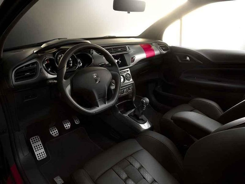 Koncept Citroën DS3 Cabrio Racing.