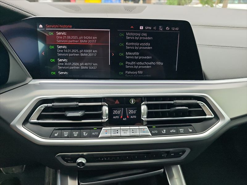 BMW X5 3,0 xDrive 40D AT - fotka 9 z 11