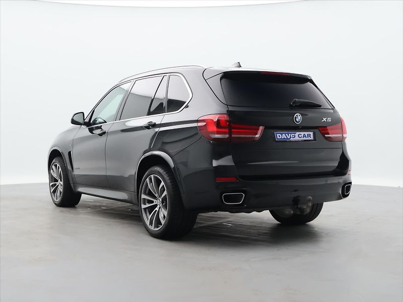 BMW X5 3,0 40d 230kW xDrive M-Paket C - fotka 5 z 32