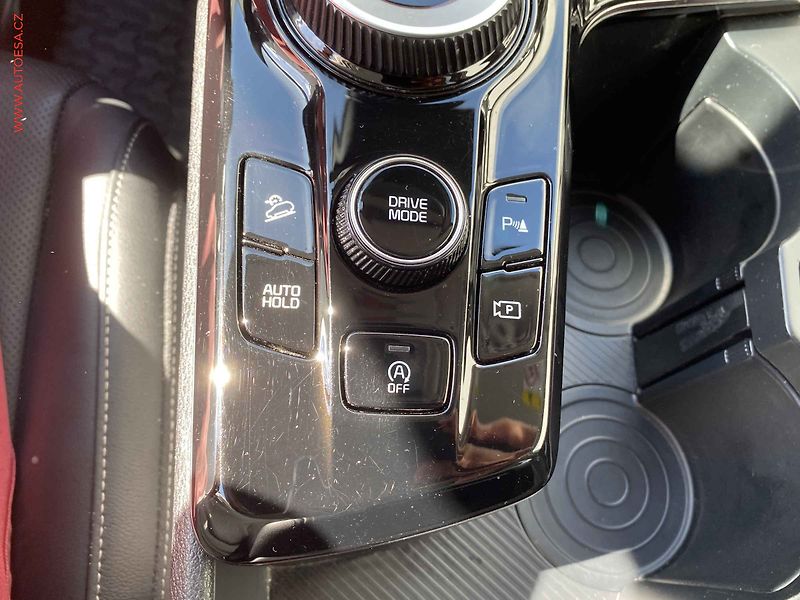 Kia Sportage (2023) 1.6 TGDi, 2.maj,ČR, TOP, AT - fotka 17 z 22