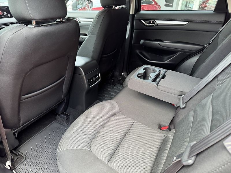 Mazda CX-5 (2017) 2.0 G-165 LED Navi Kamera Blis - fotka 25 z 48
