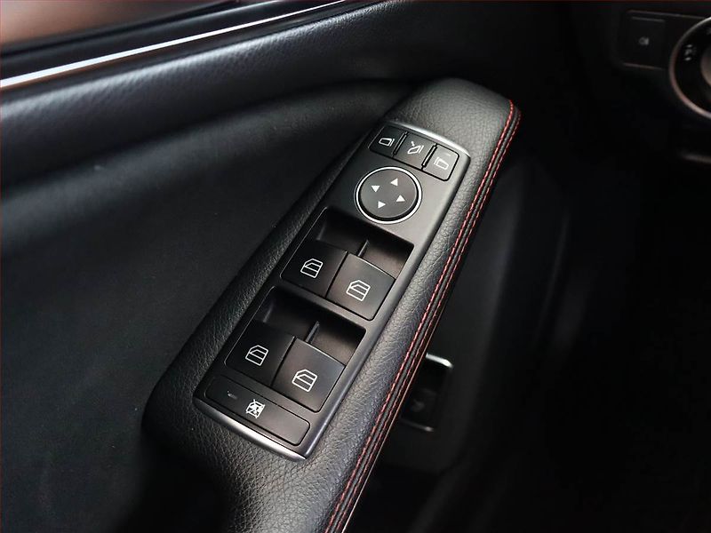 Mercedes-Benz CLA (2016) 220 CDI 4MATIC, 4X4, Automat - fotka 17 z 19