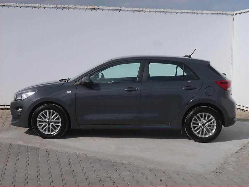 Kia Rio (2021) 1.0 T-GDI, Serv.kniha - fotka 3 z 18