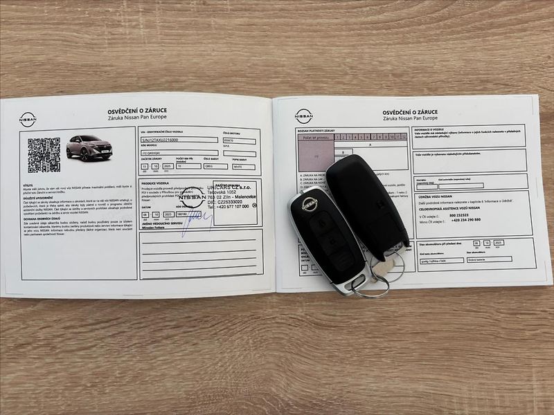Nissan Qashqai 1,3 DIG-T  X-Tronic N-Connecta - fotka 29 z 29