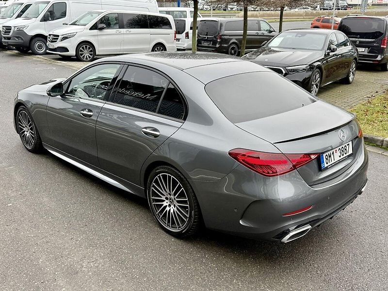 Mercedes-Benz Třídy C (2024) 300 4MATIC - fotka 39 z 41