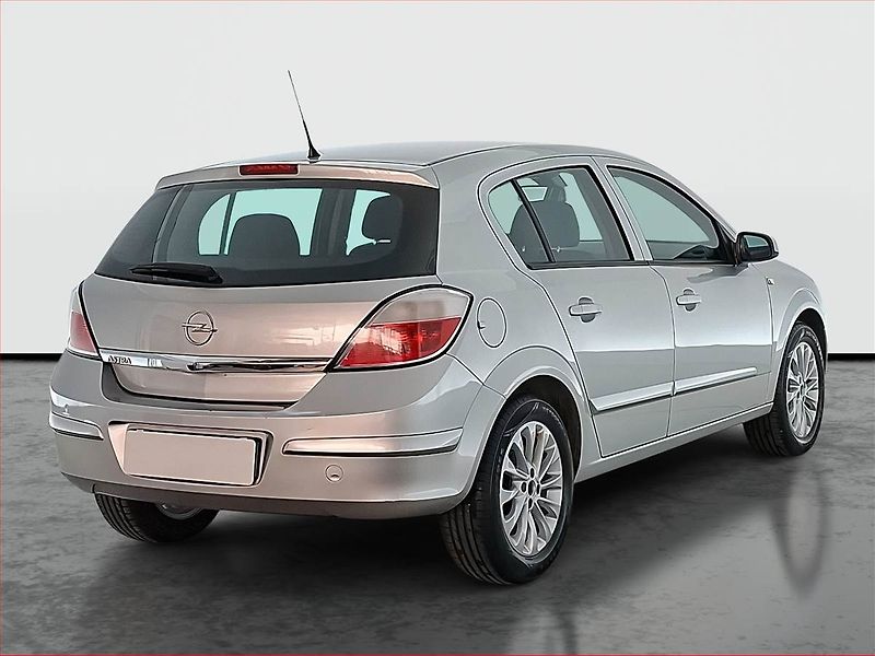 Opel Astra (2007) 1.4 16V, Automat - fotka 5 z 16