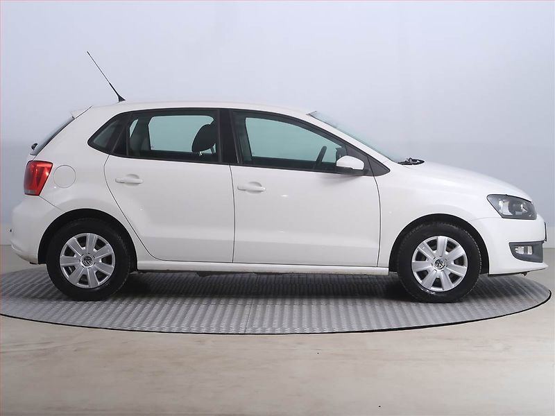 Volkswagen Polo (2010) 1.2 12V, Serv.kniha - fotka 6 z 16