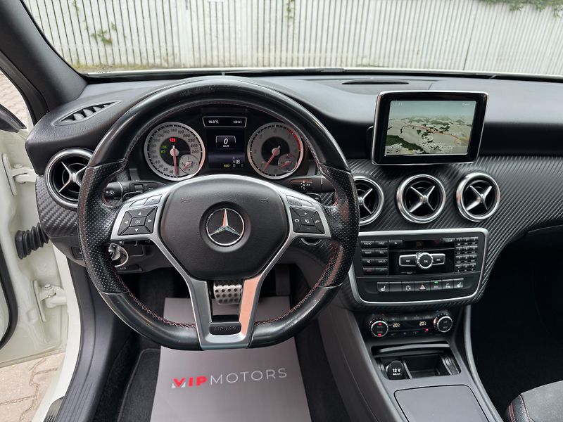 Mercedes-Benz Třídy A A220d-125KW-4M-AMG-ČR-H&K - fotka 11 z 26