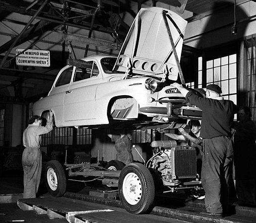 Škoda 440 Spartak.