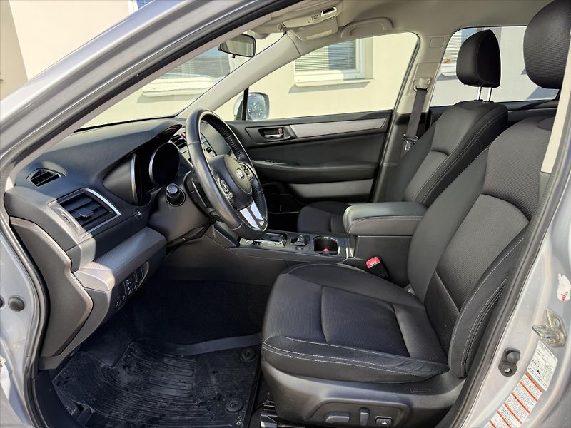 Subaru Outback 2,5 Comfort - fotka 8 z 19
