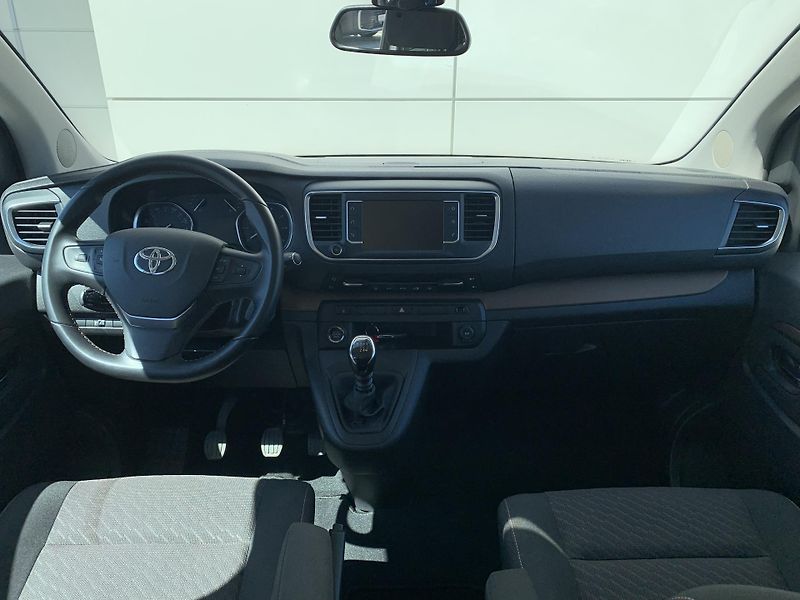 Toyota ProAce Verso VERSO FAMILY 2.0D-4D 106kW - fotka 2 z 31