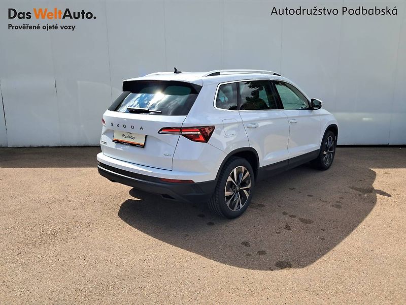 Škoda Karoq (2025) Top SELECTION 2.0 TDI / 110 kW - fotka 2 z 33