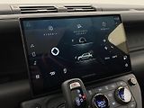 Land Rover Defender (2026) OCTA BLACK AWD AUT - náhled 42