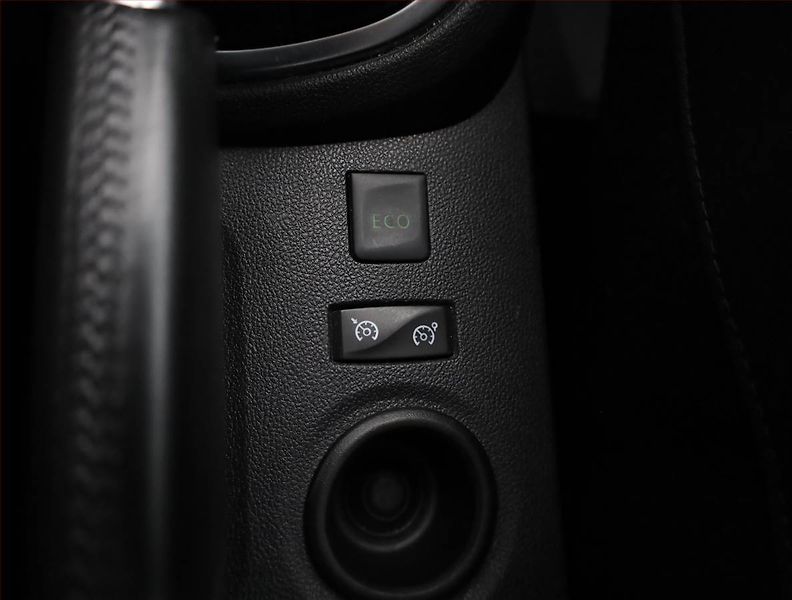 Renault Captur (2019) 1.3 TCe, Serv.kniha, Navi - fotka 13 z 18