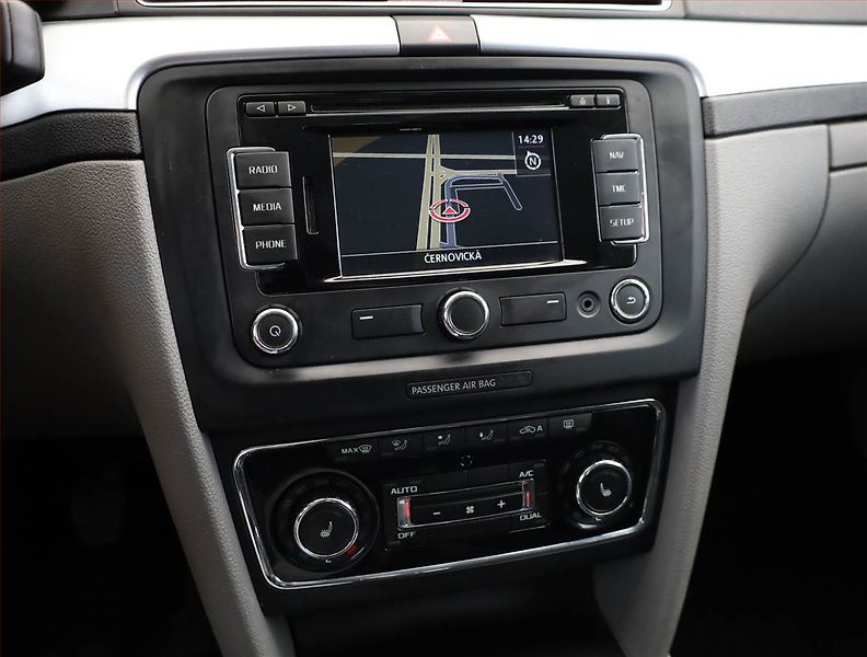Škoda Superb (2015) Ambition 1.4 TSI, Serv.kniha - fotka 9 z 20
