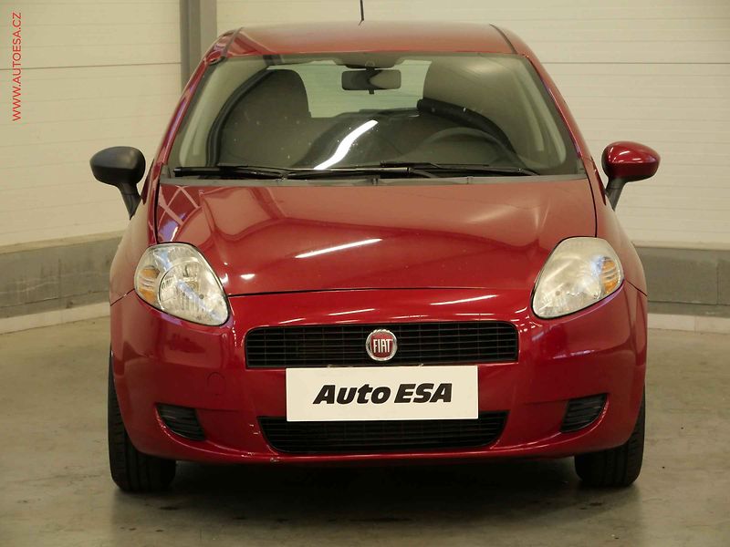 Fiat Punto (2010) 1.2i, 2.maj,ČR, AC - fotka 2 z 18
