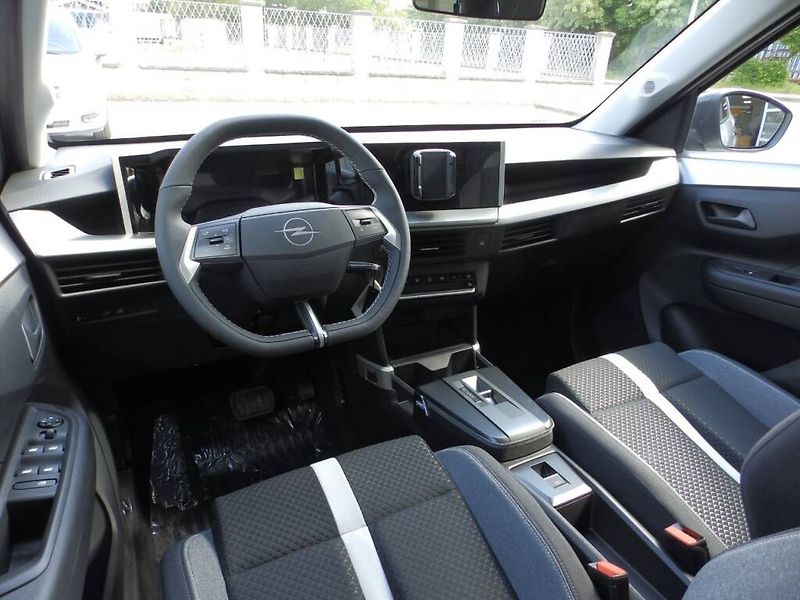 Opel Frontera (2025) Edition Hybrid 1.2 TURBO - fotka 21 z 30