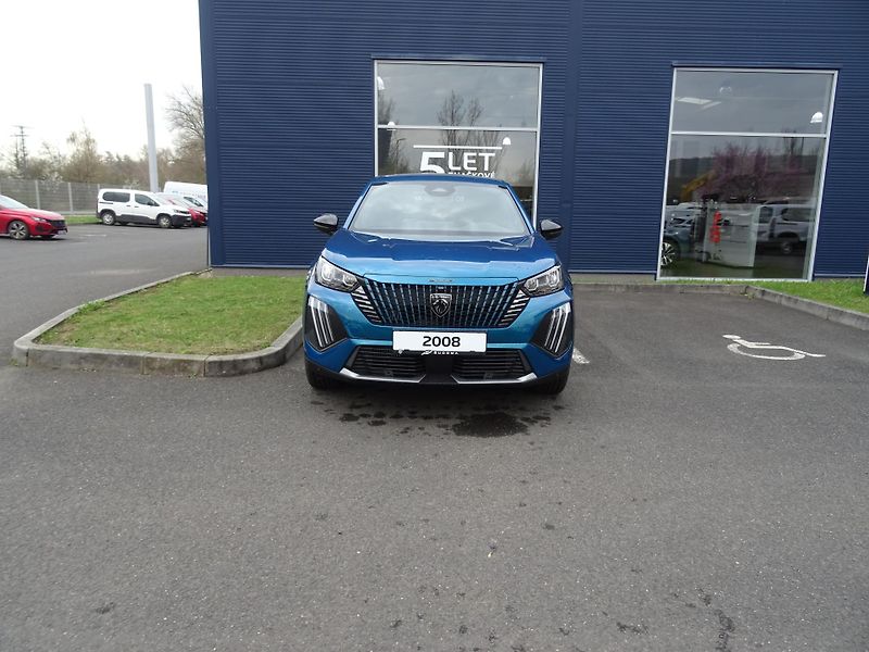 Peugeot 2008 (2026) ALLURE Hybrid 145k e-DCS6 - fotka 2 z 45