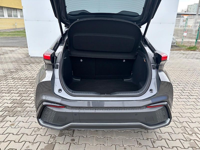 Toyota C-HR 2,0 HEV e-CVT GR Sport - fotka 10 z 29