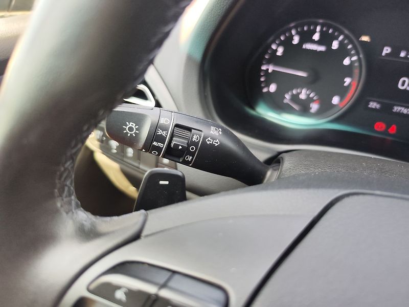 Hyundai i30 1.0 T-GDI/88kW Smart DCT - fotka 21 z 27