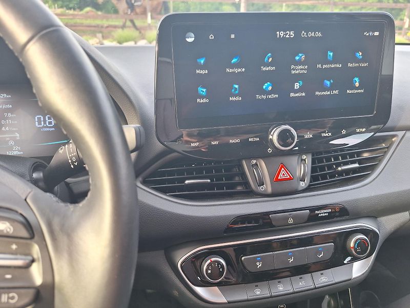 Hyundai i30 (2024) Kombi 1.0 T-GDI Comfort 2024 - fotka 16 z 19