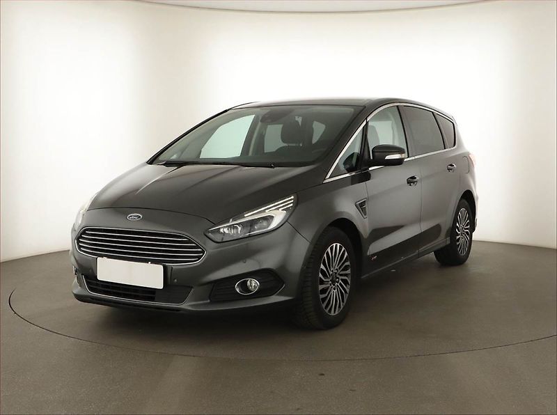 Ford S-MAX (2018) 2.0 EcoBlue, 4X4, Navi - fotka 2 z 17