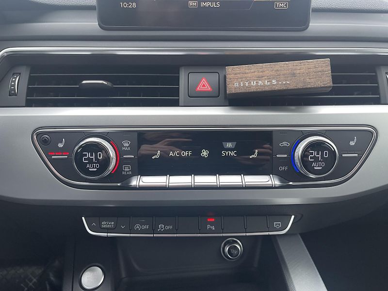 Audi A4 2.0TDi 140 kW S-Tronic 4x4 ČR! - fotka 14 z 36