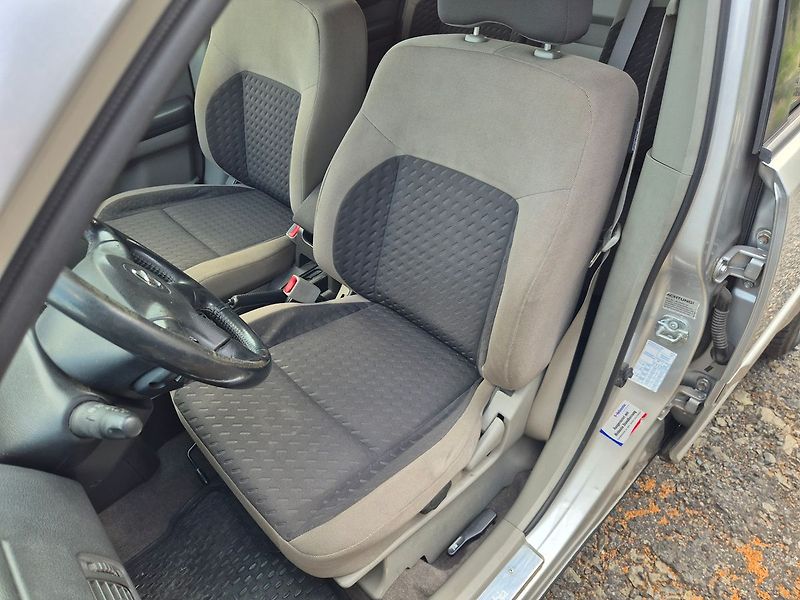Nissan X-Trail 2.2dCi 100kW 4x4, tažné, webas - fotka 11 z 29