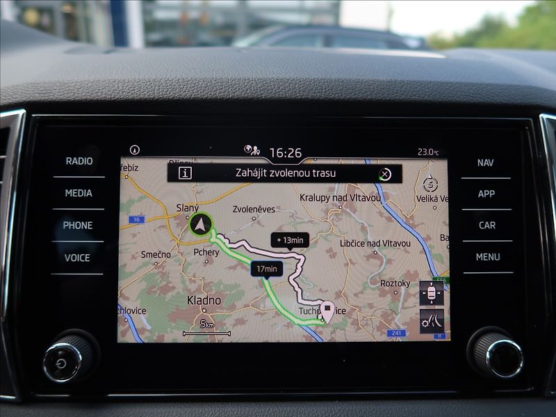 Škoda Karoq 2,0 TDi,110kW,Style,1majČR,4X4 - fotka 15 z 30