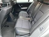 BMW Řada 3 (2008) 2.0D 320d xDrive, Bixen - náhled 10