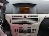 Opel Astra (2007) 1.6 16V, AT, TZ, výhř.sed. - náhled 11