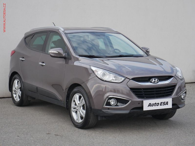 Hyundai ix35 (2012) 2.0CRDi 4x4, 1.maj,ČR, AC - fotografie inzerátu