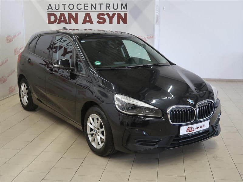 BMW Řada 2 1,5 218i serv. historie, - fotka 3 z 35