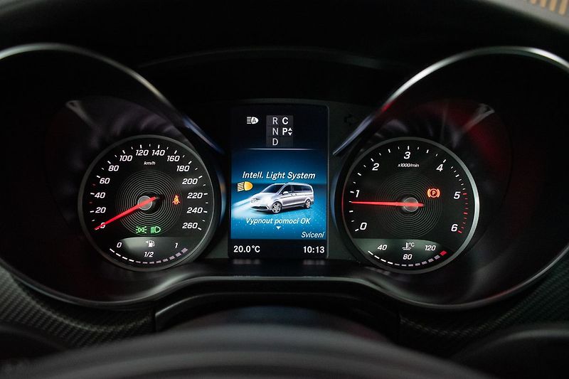 Mercedes-Benz Třídy V Long 300d 4MATIC*TAŽNÉ*ČR 1.M - fotka 29 z 46