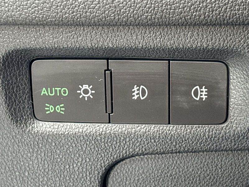 Škoda Octavia (2021) Combi 2.0 TDI Ambition+ - fotka 16 z 32