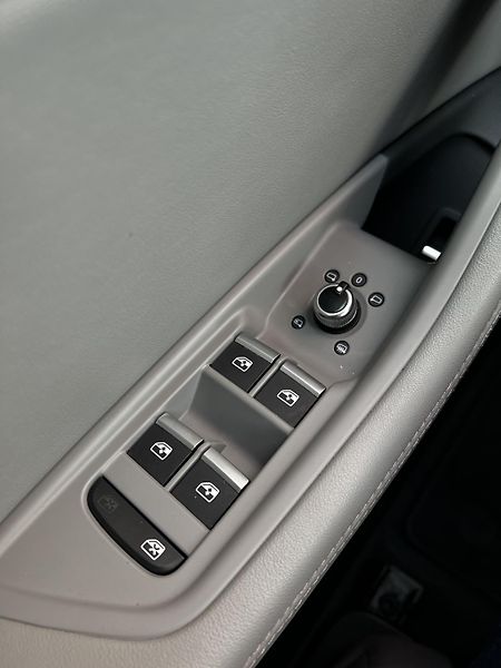 Audi A4 2.0TFSI 110kW S-Tronic  DPH TZ - fotka 20 z 26